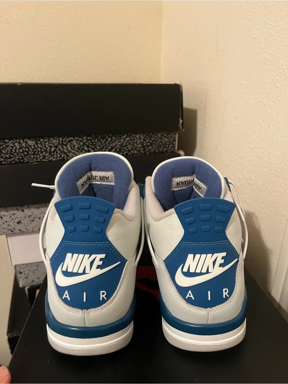 Air Jordan 4 military blue